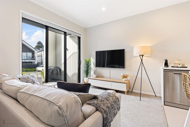 Photo of property in 50 Rangihina Road, Hobsonville, Auckland, 0616