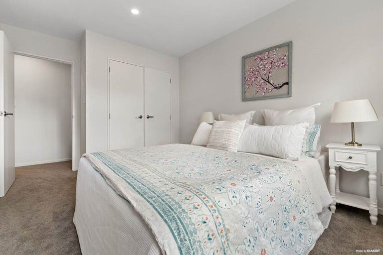 Photo of property in 72 Joseph Street, Flat Bush, Auckland, 2019