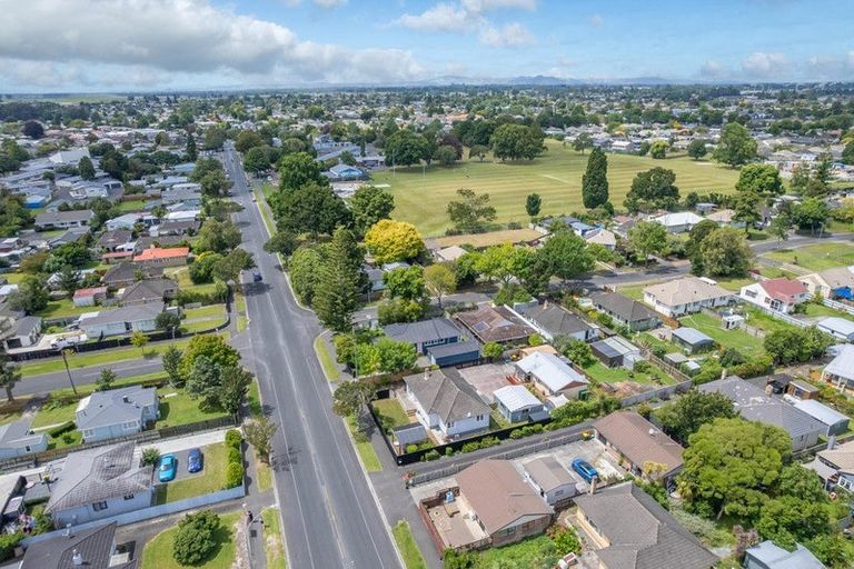 Photo of property in 194 Clarkin Road, Fairfield, Hamilton, 3214