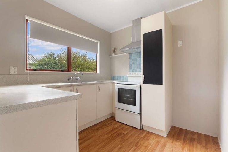 Photo of property in 95a Pohutukawa Drive, Owhata, Rotorua, 3010