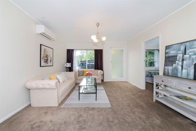Photo of property in 2 Norman Road, Titirangi, Auckland, 0604