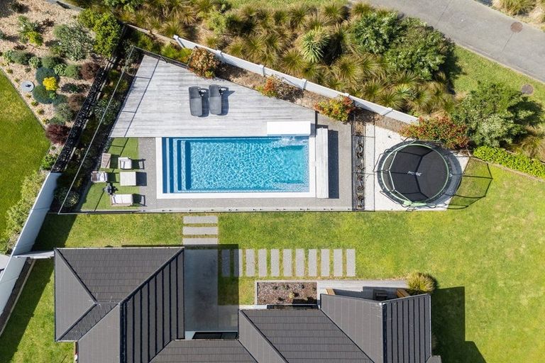 Photo of property in 2 Moemoea Place, Cambridge, 3434