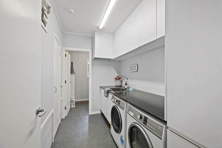 Photo of property in 34 Sunnyhill Crescent, Sunnyhills, Auckland, 2010
