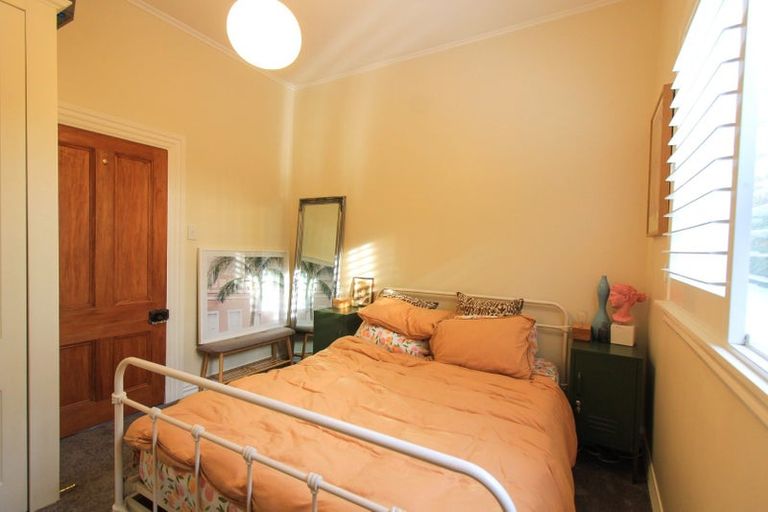 Photo of property in 10 Mitchell Street, Brooklyn, Wellington, 6021