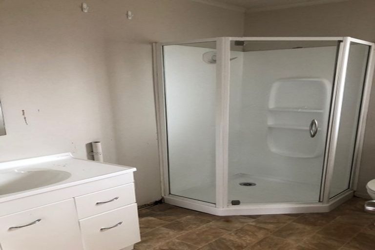 Photo of property in 48 Strid Road, Te Atatu South, Auckland, 0610