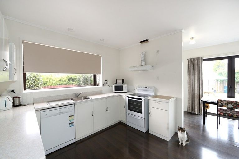 Photo of property in 807 Oxford Street, Saint Leonards, Hastings, 4120