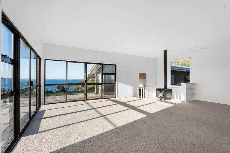Photo of property in 49 Duncansby Road, Stanmore Bay, Whangaparaoa, 0932