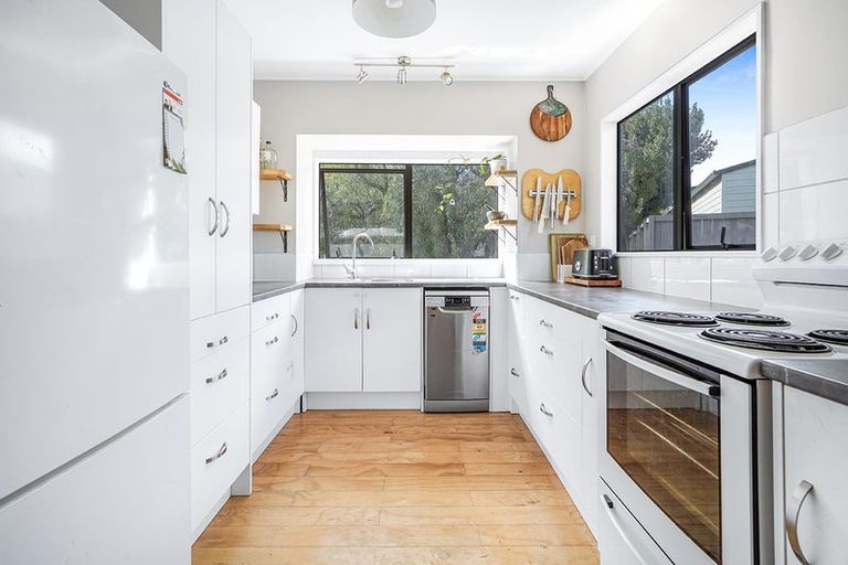 Photo of property in 64 Pelorus Street, Glenview, Hamilton, 3206