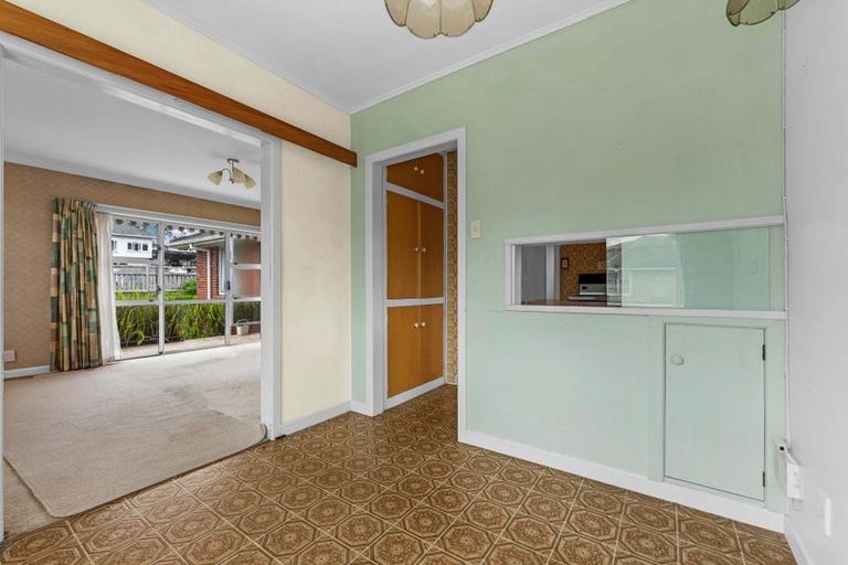 Photo of property in 30 Abbotleigh Avenue, Te Atatu Peninsula, Auckland, 0610