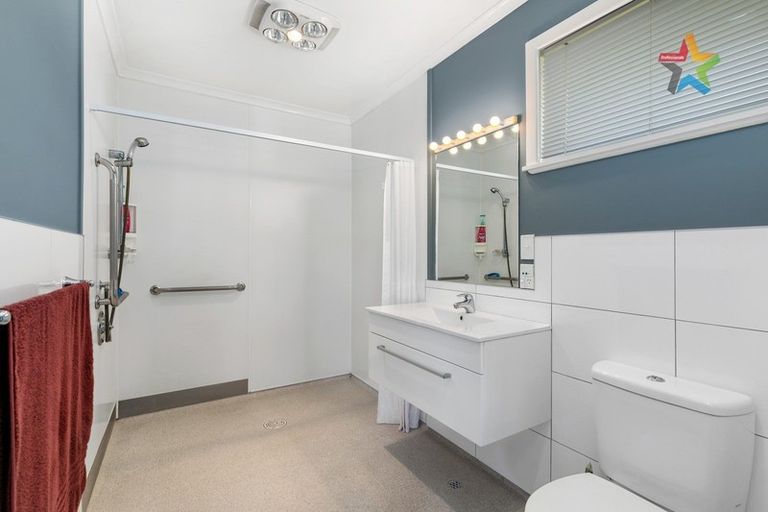 Photo of property in 4 Mimihau Grove, Wainuiomata, Lower Hutt, 5014