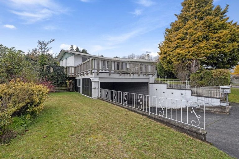 Photo of property in 2 Hector Place, Sunnybrook, Rotorua, 3015