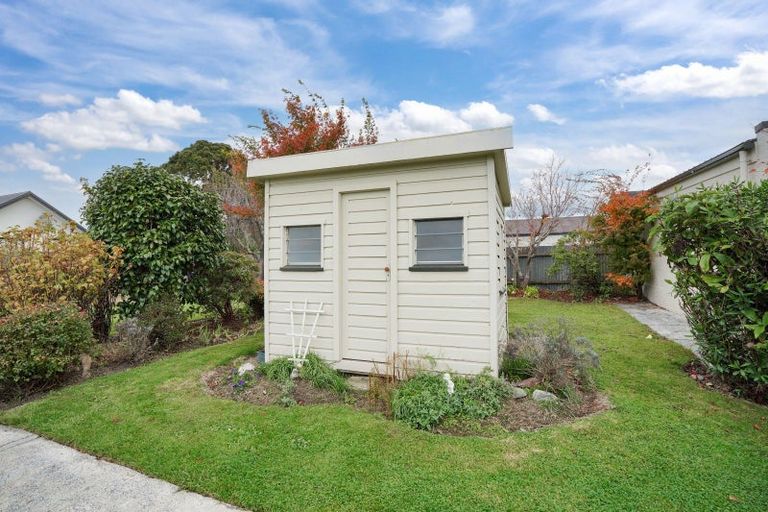 Photo of property in 25 Albert Street, Winton, 9720
