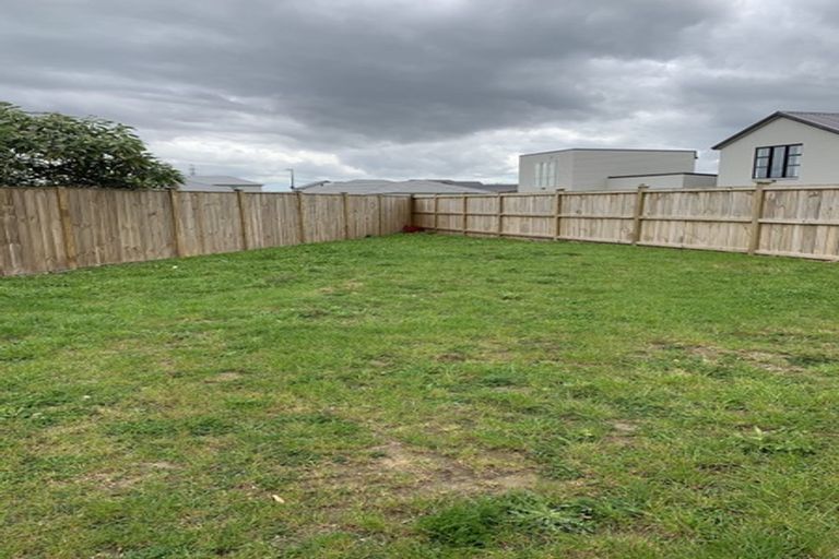 Photo of property in 17 Kapia Drive, Takanini, 2112