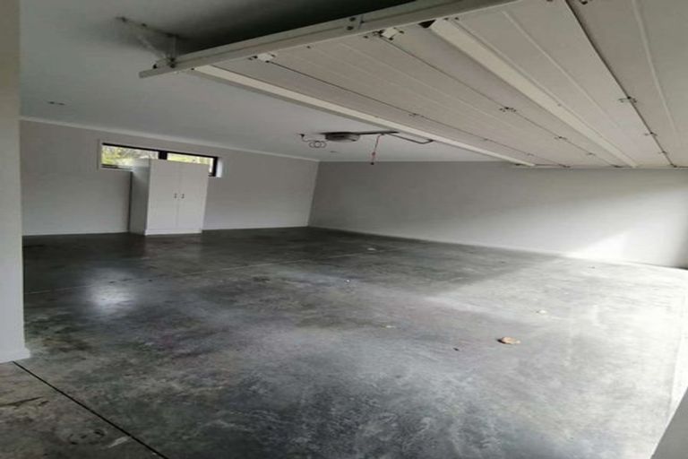 Photo of property in 6 Lane Cameron Place, Flat Bush, Auckland, 2019