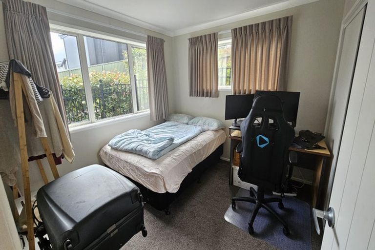 Photo of property in 20 Roxborough Place, East Tamaki Heights, Auckland, 2016