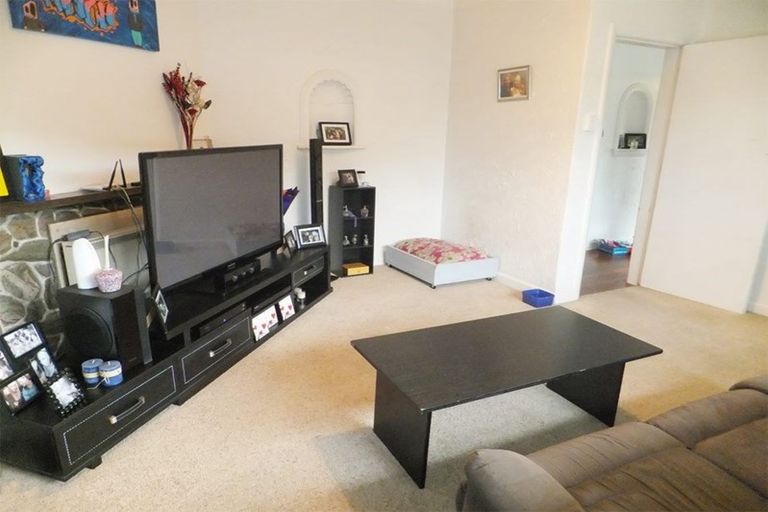 Photo of property in 8/23 Frederick Street, Waltham, Christchurch, 8011