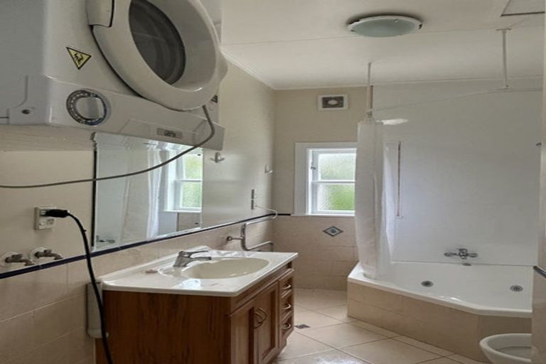 Photo of property in 16a Thompson Street, Mount Cook, Wellington, 6011