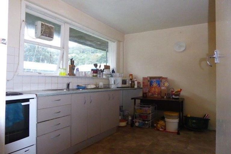 Photo of property in 2/94 Pharazyn Street, Melling, Lower Hutt, 5010