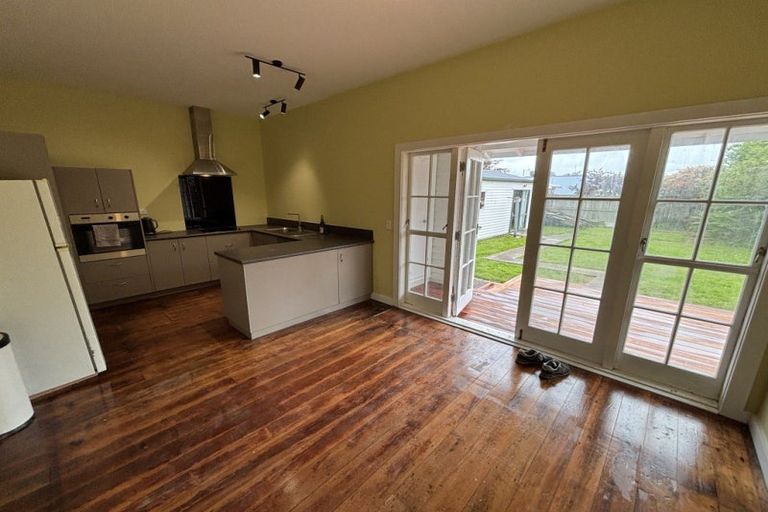 Photo of property in 253 College Street, West End, Palmerston North, 4412