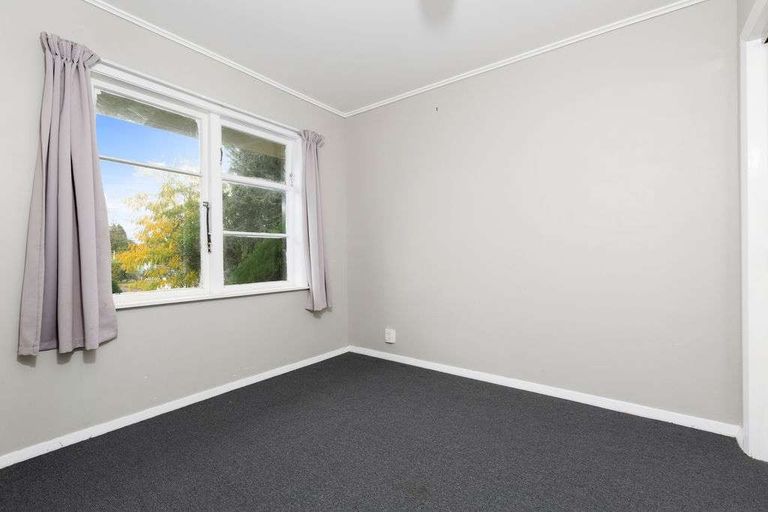 Photo of property in 74a Mcannalley Street, Manurewa East, Auckland, 2102