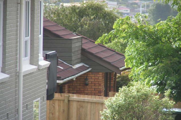 Photo of property in 2/25 Jutland Road, Hauraki, Auckland, 0622