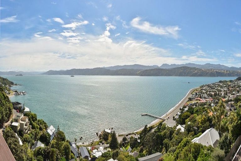 Photo of property in 70a Seatoun Heights Road, Seatoun, Wellington, 6022