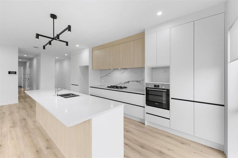 Photo of property in 57 Drumbuoy Drive, Flat Bush, Auckland, 2019
