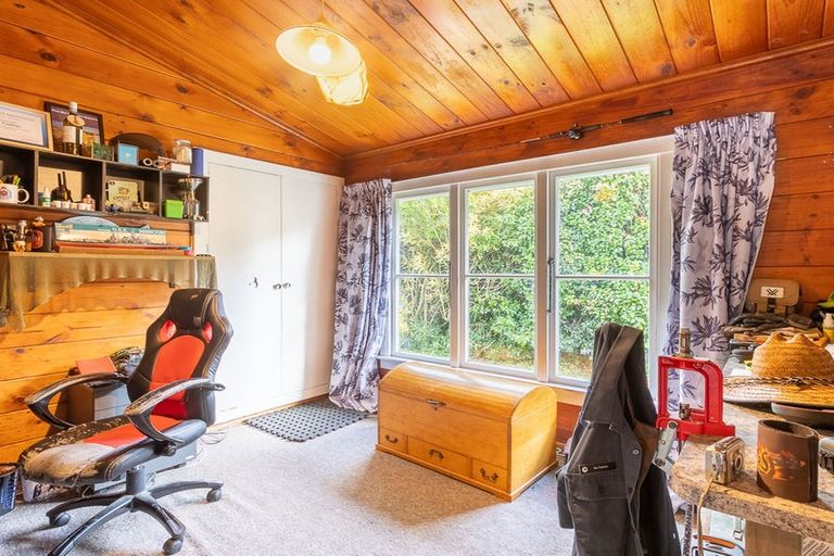 Photo of property in 9 Patterson Grove, Waikanae, 5036