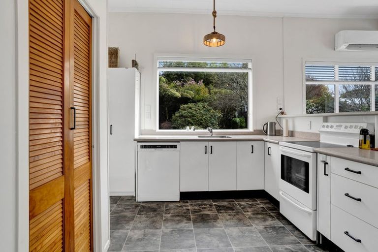 Photo of property in 25 Portia Street, Stratford, 4332