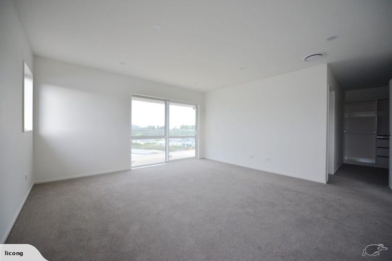 Photo of property in 94 Pohutukawa Parade, Riverhead, 0820