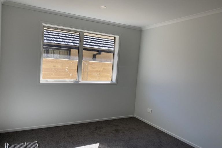 Photo of property in 38 Martingale Drive, Whitby, Porirua, 5024