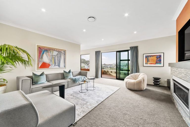 Photo of property in 216b Sutherland Road, Lyall Bay, Wellington, 6022