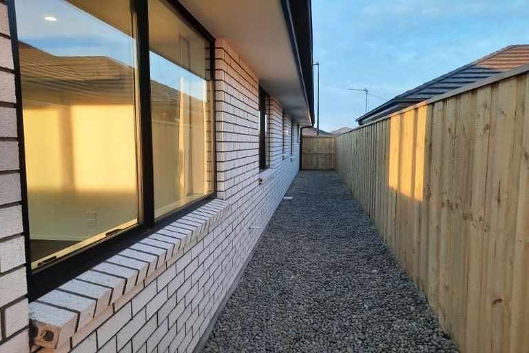 Photo of property in 32 Ellmers Street, Woodend, 7691