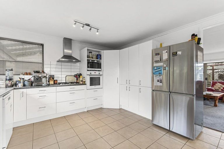 Photo of property in 7 Hickford Place, Okato, 4335