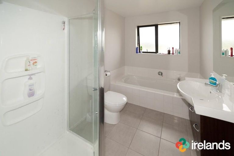 Photo of property in 1 Duggan Close, Rolleston, 7614