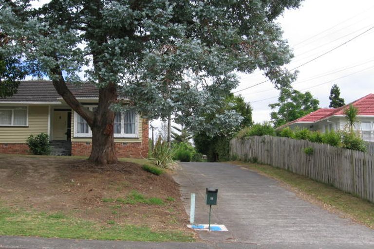Photo of property in 37 Chippendale Crescent, Birkdale, Auckland, 0626