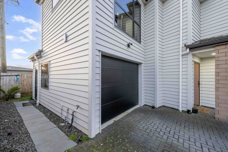 Photo of property in 102a Fitzroy Street, Papatoetoe, Auckland, 2104