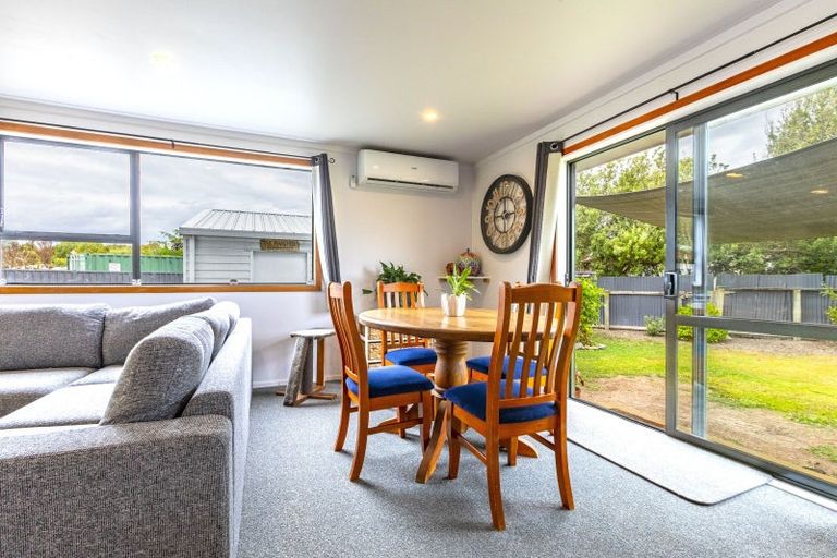 Photo of property in 37 Rochfort Street, Otane, 4202