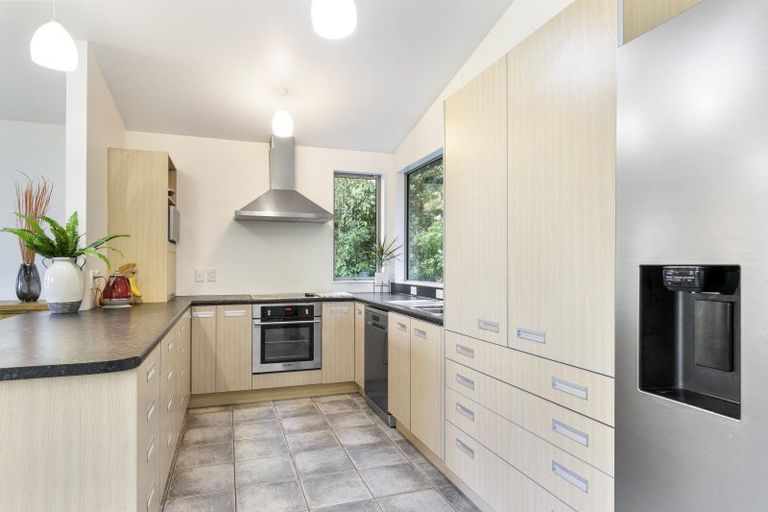 Photo of property in 45 Onslow Road, Khandallah, Wellington, 6035