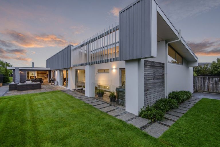 Photo of property in 15 Teagarden Close, Mairehau, Christchurch, 8052