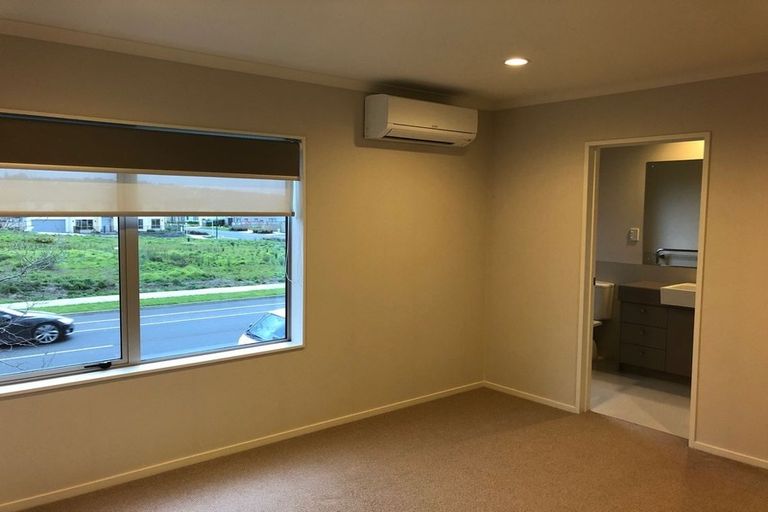 Photo of property in 96 Flat Bush School Road, Flat Bush, Auckland, 2019