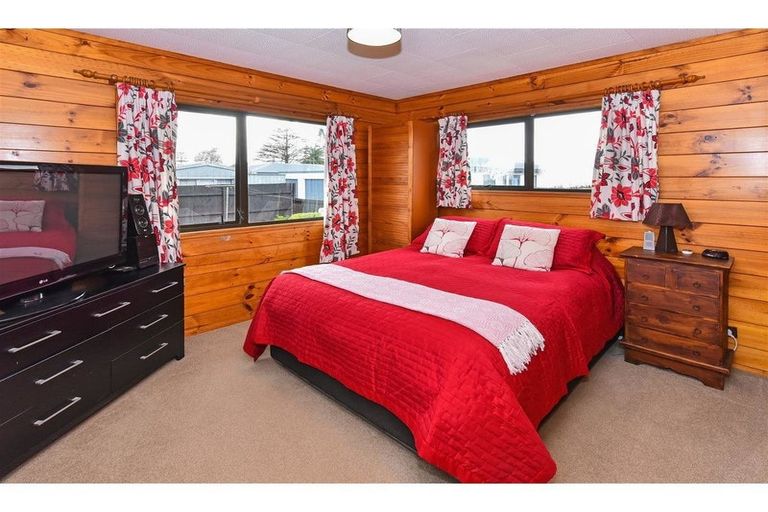 Photo of property in 58b Jellicoe Road, Manurewa, Auckland, 2102