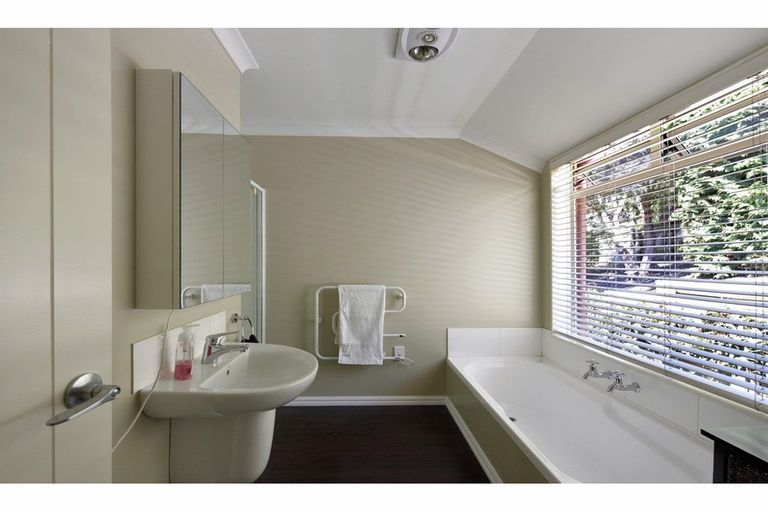 Photo of property in 24 Park Drive, Richmond, 7020