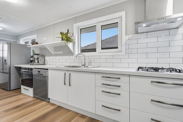 Photo of property in 51 Marlow Road, Aranui, Christchurch, 8061
