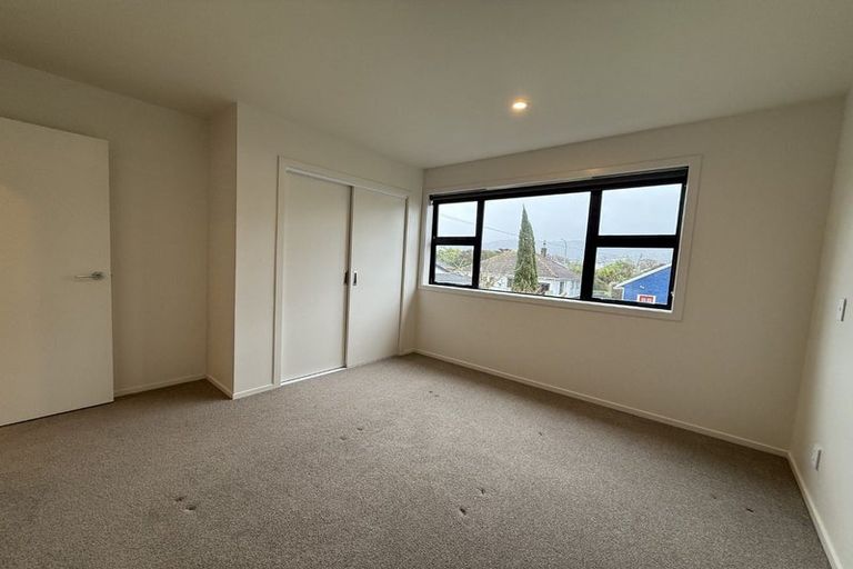 Photo of property in 2/35 Sladden Street, Naenae, Lower Hutt, 5011
