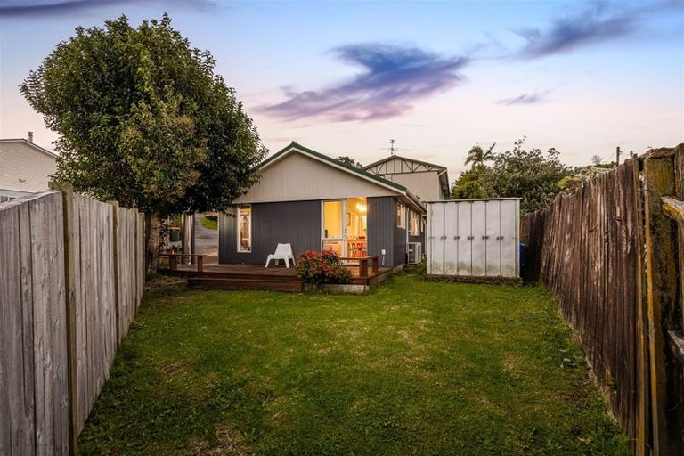 Photo of property in 89a/8 Royal Road, Massey, Auckland, 0614