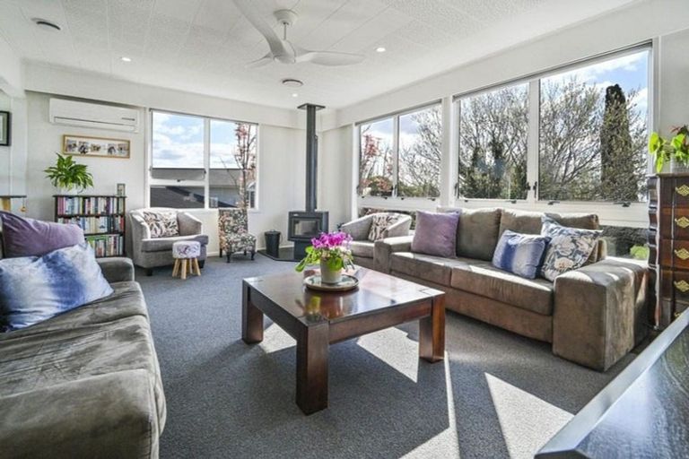 Photo of property in 23 Rakau Street, Havelock North, 4130