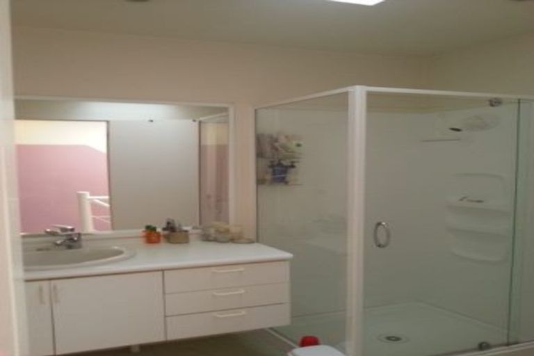 Photo of property in 2u3 Malcolm Lane, Thorndon, Wellington, 6011