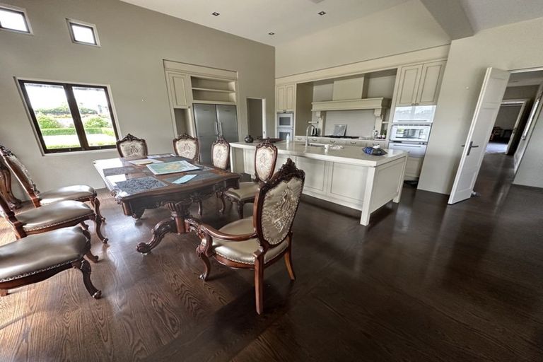 Photo of property in 35 Hayfield Way, Karaka, Papakura, 2113