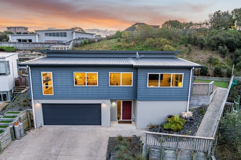 Photo of property in 136 Navigation Drive, Whitby, Porirua, 5024